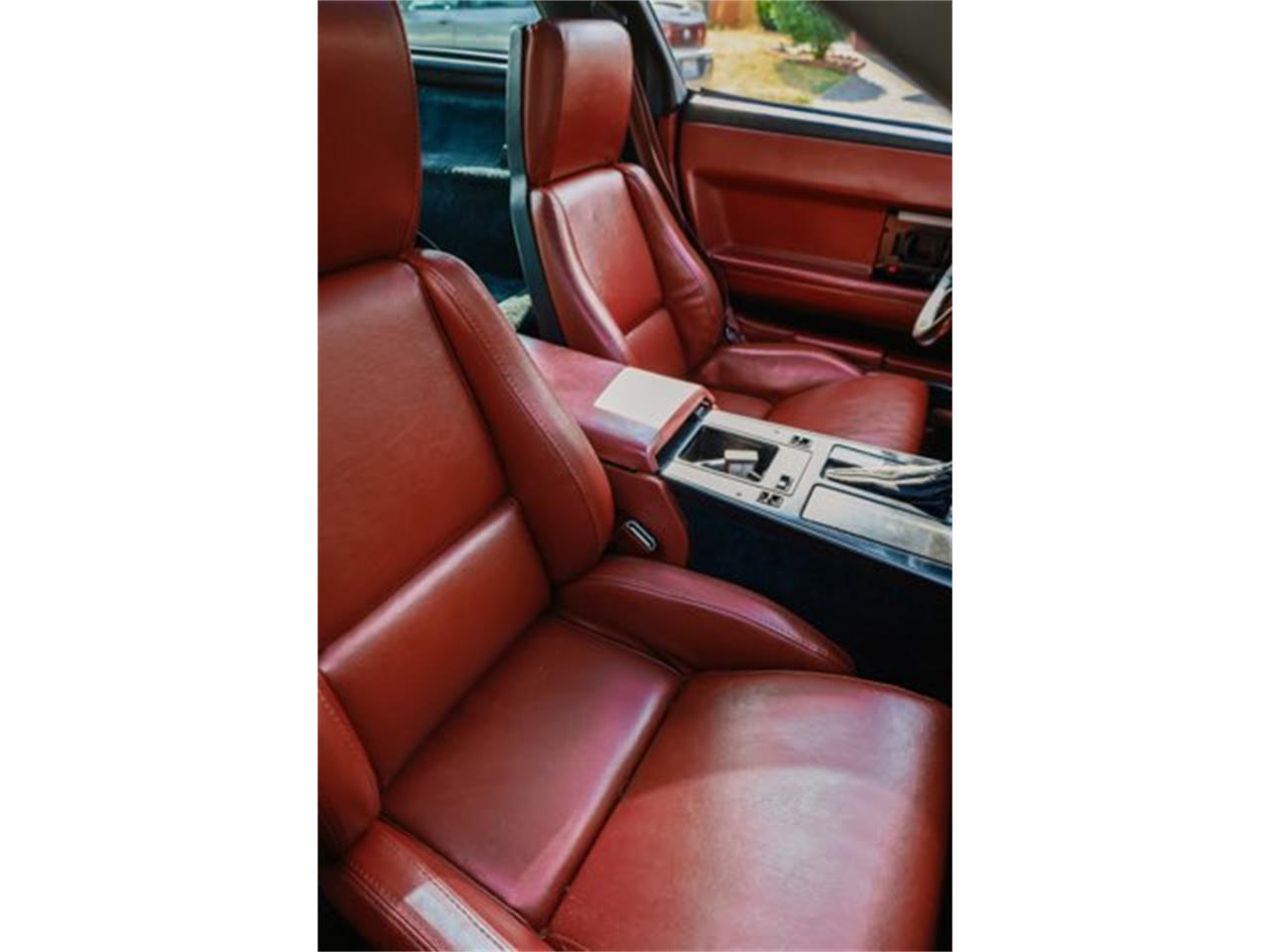 Chevrolet-Corvette-c4-1985-White-Red-6