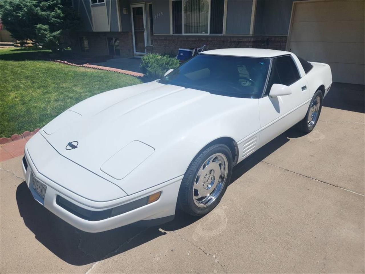 Chevrolet-Corvette-c4-1994-White-BlackTan-1