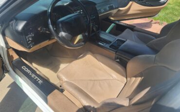 Chevrolet-Corvette-c4-1994-White-BlackTan-12