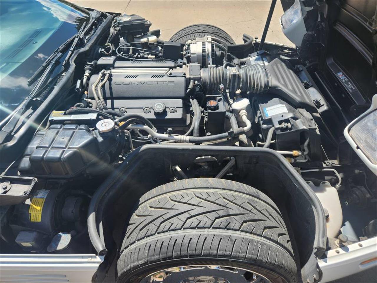 Chevrolet-Corvette-c4-1994-White-BlackTan-16