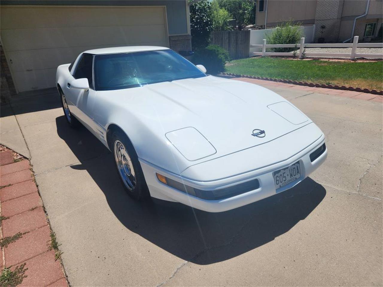 Chevrolet-Corvette-c4-1994-White-BlackTan-4