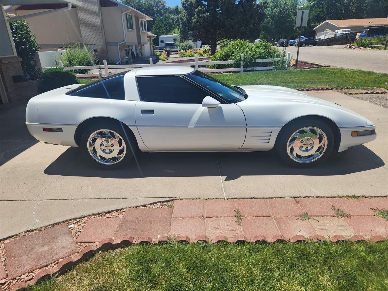 Chevrolet-Corvette-c4-1994-White-BlackTan-5