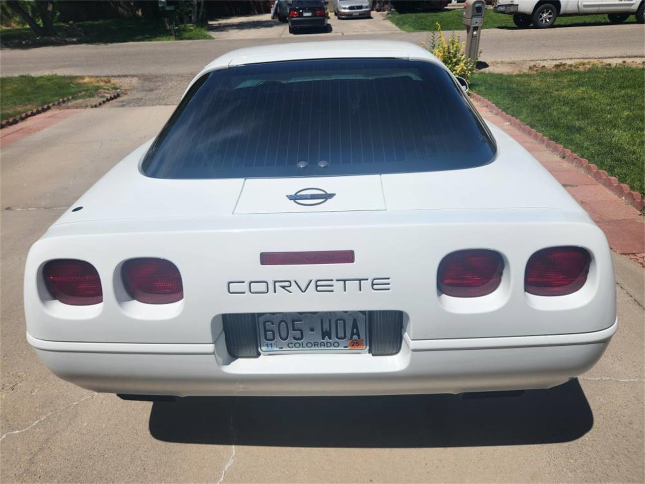 Chevrolet-Corvette-c4-1994-White-BlackTan-7