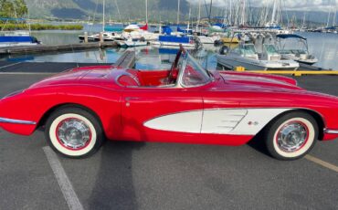 Chevrolet-Corvette-convertible-1960-red-1