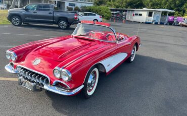 Chevrolet-Corvette-convertible-1960-red-2