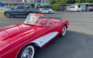 Chevrolet-Corvette-convertible-1960-red-3