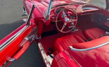 Chevrolet-Corvette-convertible-1960-red-5