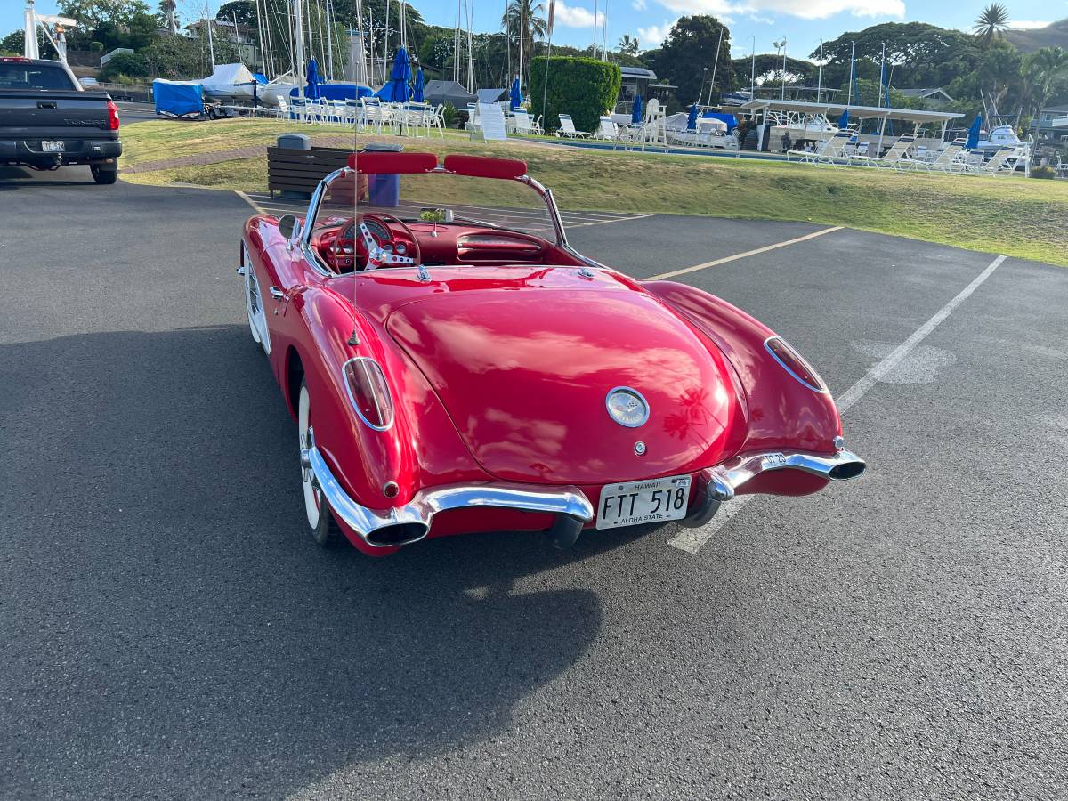 Chevrolet-Corvette-convertible-1960-red-6