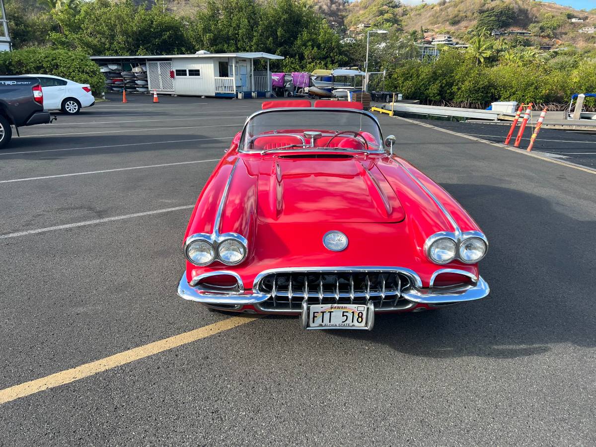 Chevrolet-Corvette-convertible-1960-red