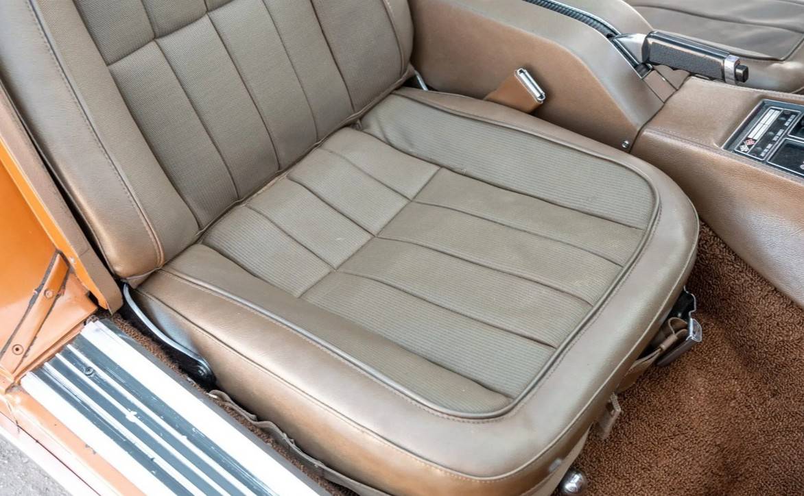 Chevrolet-Corvette-convertible-1971-3