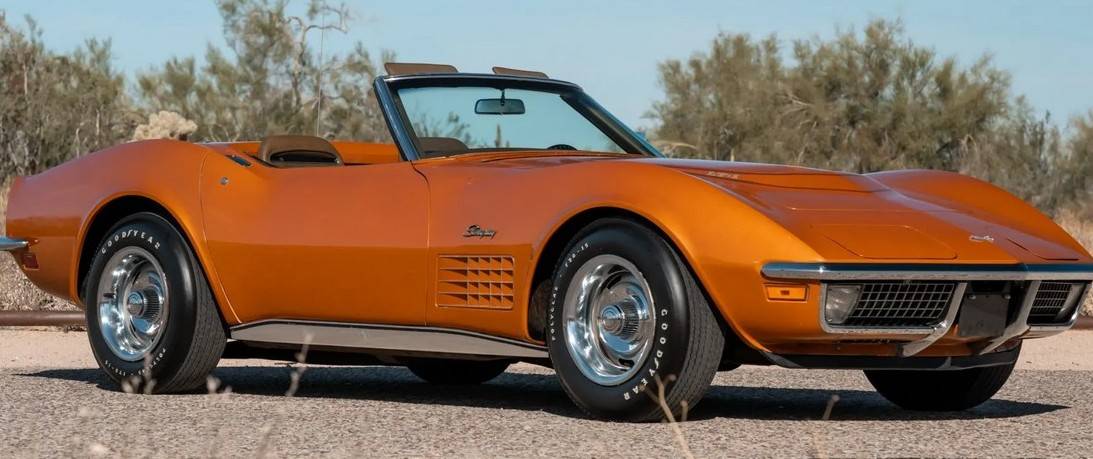 Chevrolet-Corvette-convertible-1971