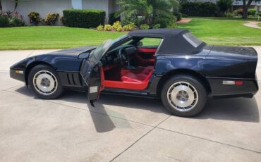 Chevrolet-Corvette-convertible-1987-black-1