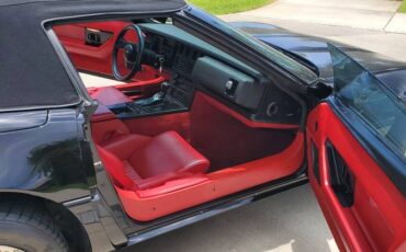 Chevrolet-Corvette-convertible-1987-black-4