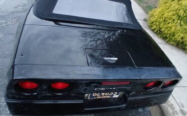 Chevrolet-Corvette-convertible-1987-black-9