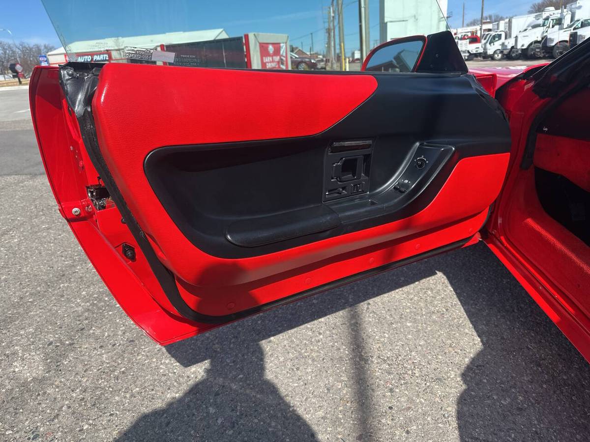 Chevrolet-Corvette-corvette-amp-convertible-1994-red-16