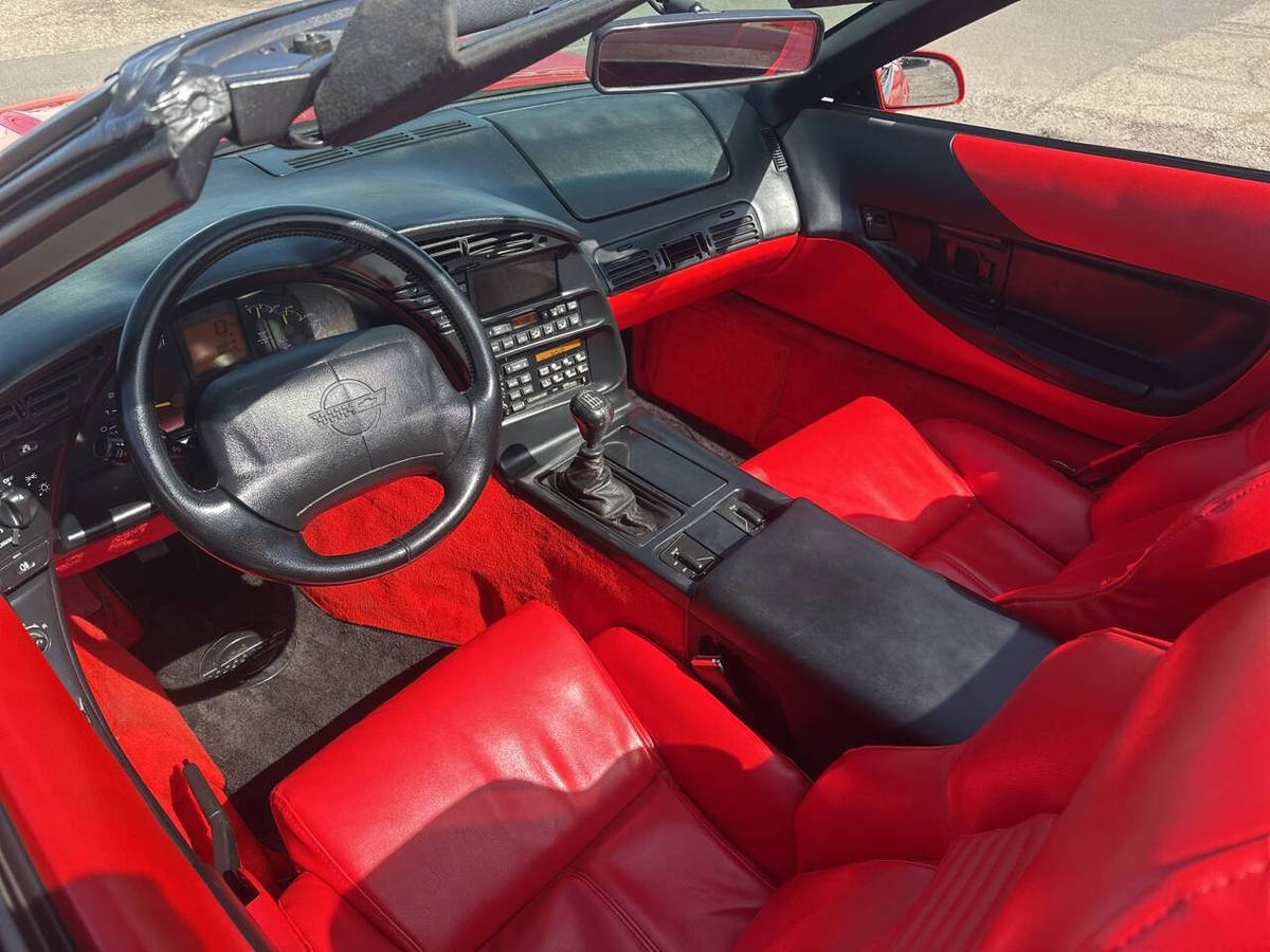 Chevrolet-Corvette-corvette-amp-convertible-1994-red-20