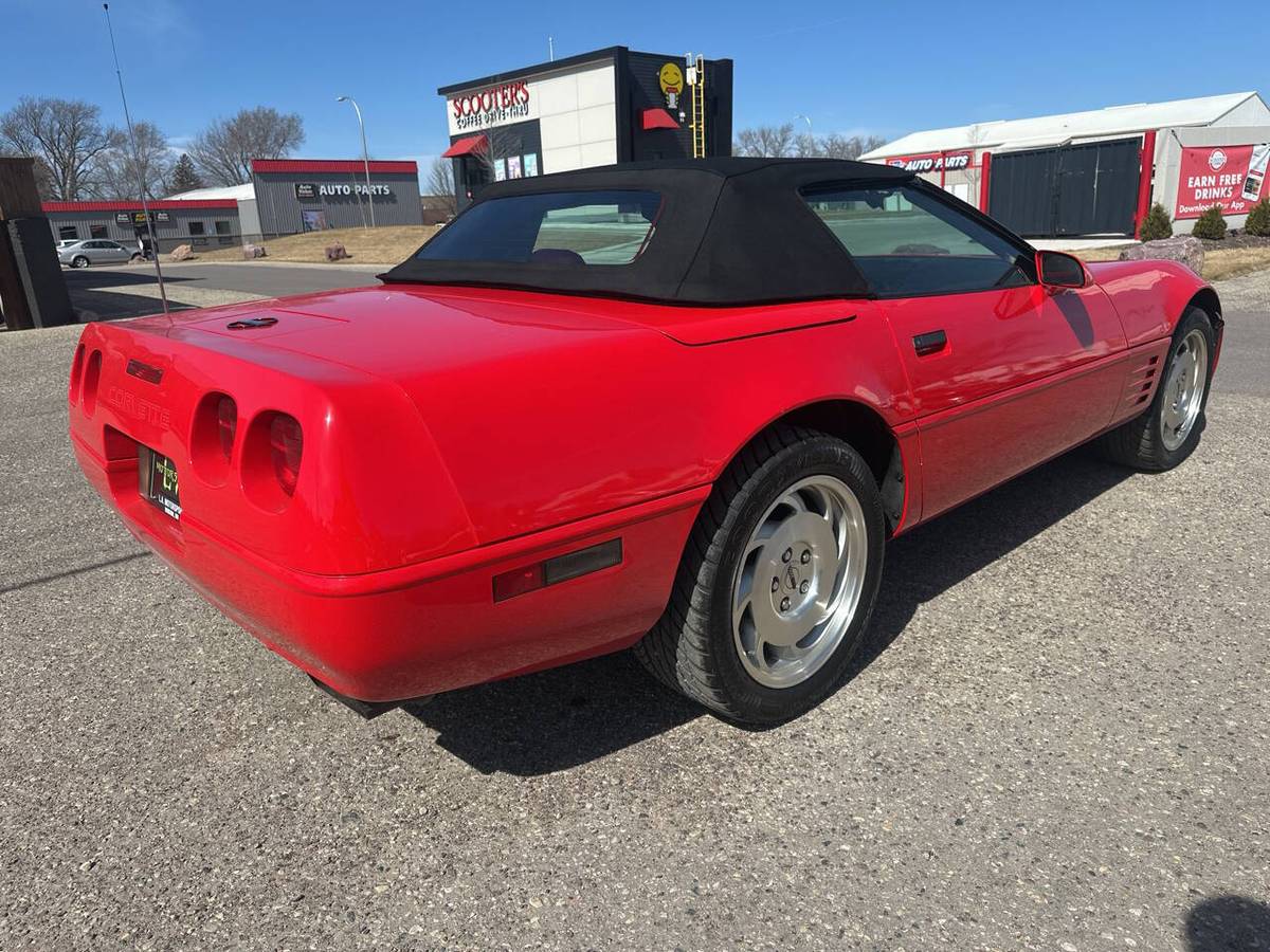 Chevrolet-Corvette-corvette-amp-convertible-1994-red-3