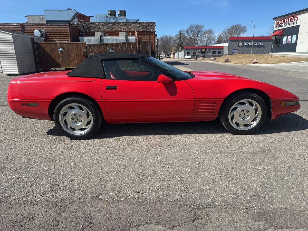 Chevrolet-Corvette-corvette-amp-convertible-1994-red-4