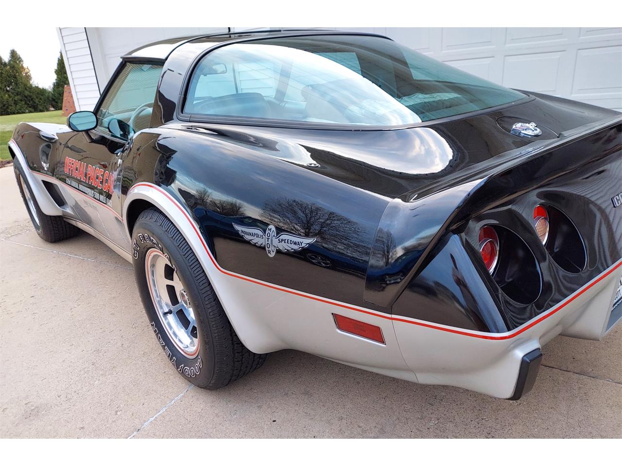 Chevrolet-Corvette-indy-500-pace-car-1978-blacksilver-silver-7