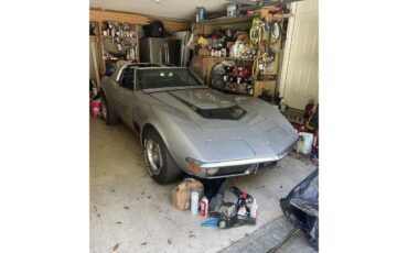 Chevrolet-Corvette-stingray-1970-Silver-Stroker-Black-2