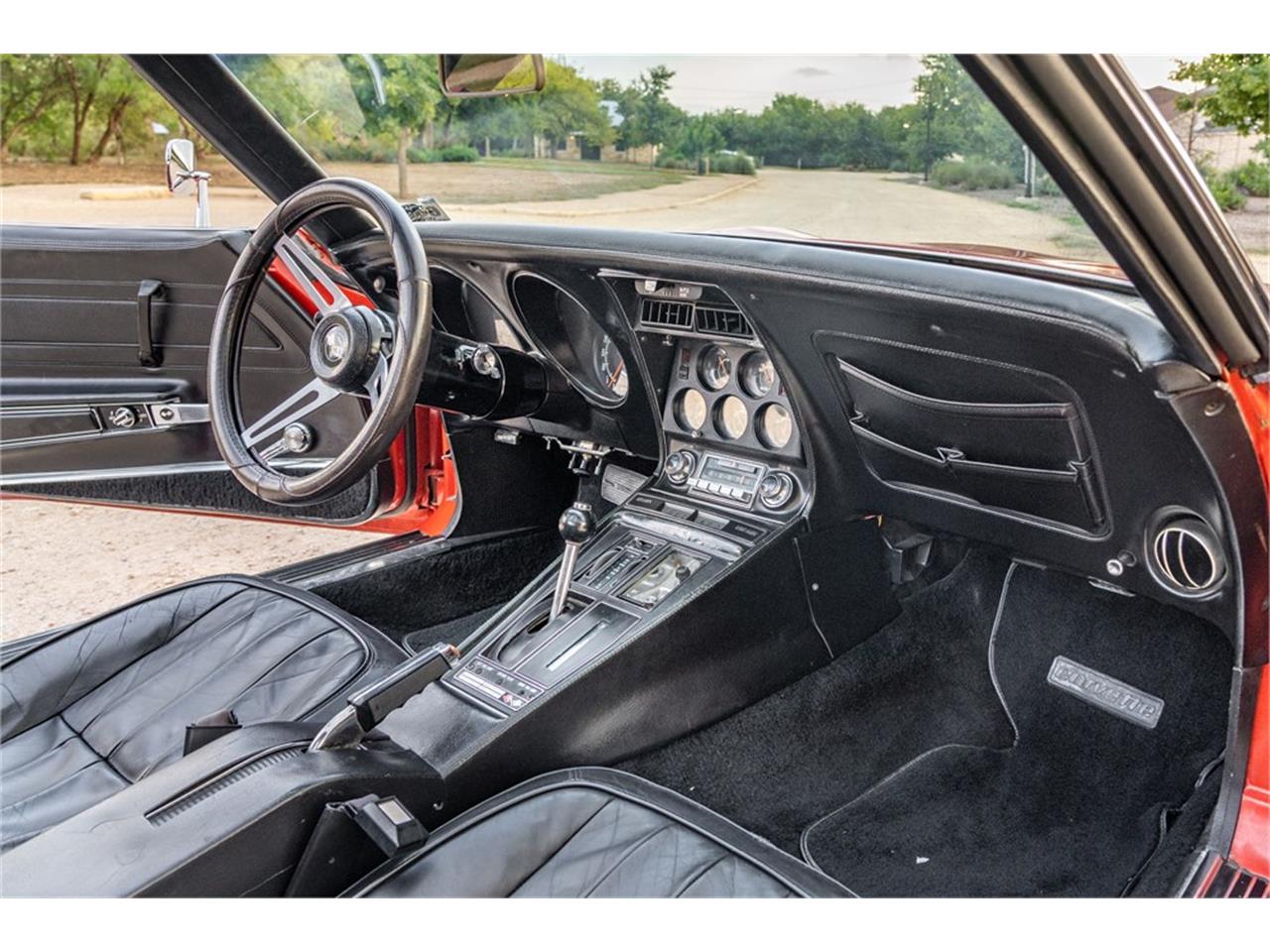 Chevrolet-Corvette-stingray-1971-Red-Black-10