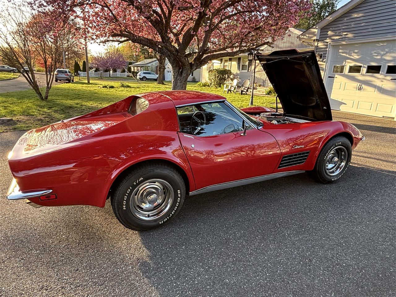 Chevrolet-Corvette-stingray-1971-Red-Black-13