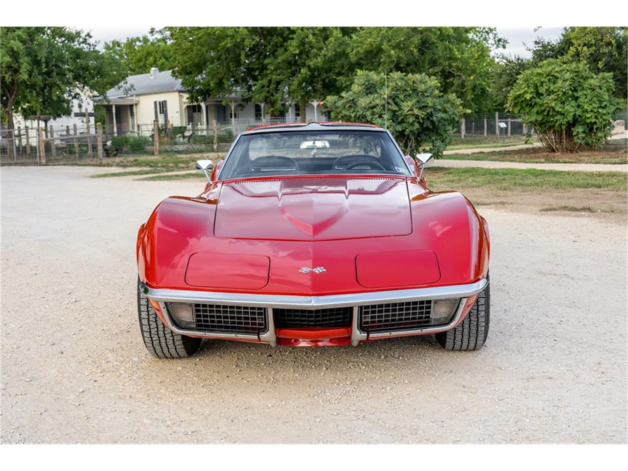Chevrolet-Corvette-stingray-1971-Red-Black