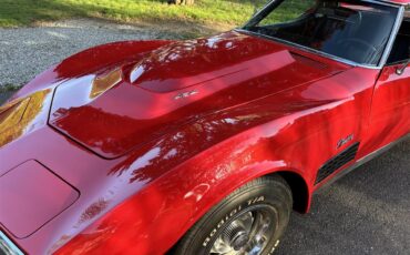 Chevrolet-Corvette-stingray-1971-Red-Black-4