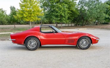 Chevrolet-Corvette-stingray-1971-Red-Black-7