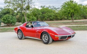 Chevrolet-Corvette-stingray-1971-Red-Black-8