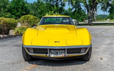 Chevrolet-Corvette-stingray-1971-Sunflower-Yellow-Black-10