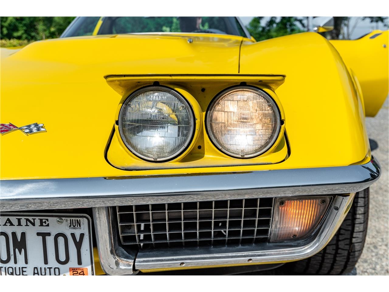 Chevrolet-Corvette-stingray-1971-Sunflower-Yellow-Black-17