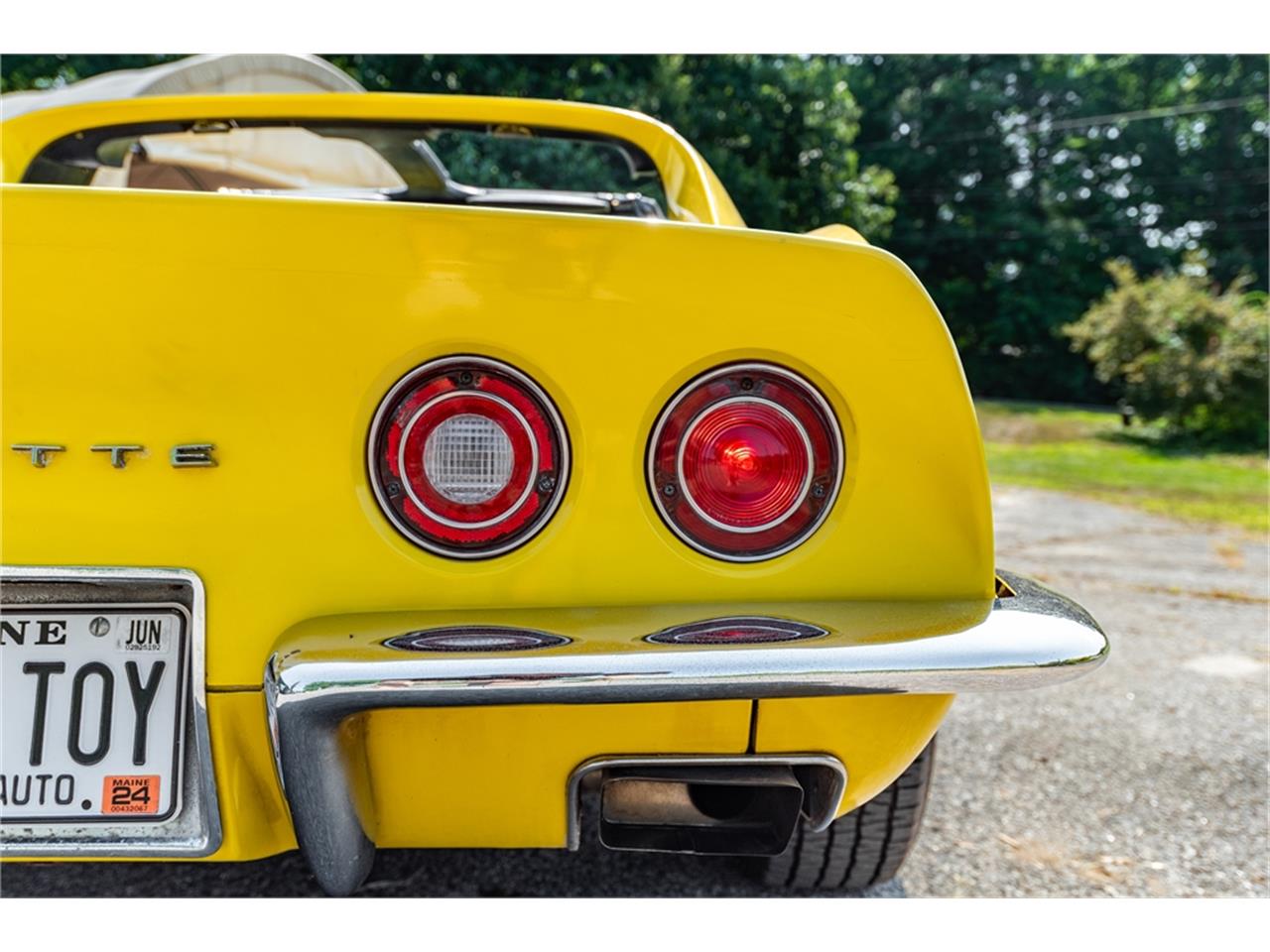 Chevrolet-Corvette-stingray-1971-Sunflower-Yellow-Black-19
