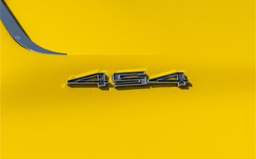Chevrolet-Corvette-stingray-1971-Sunflower-Yellow-Black-21