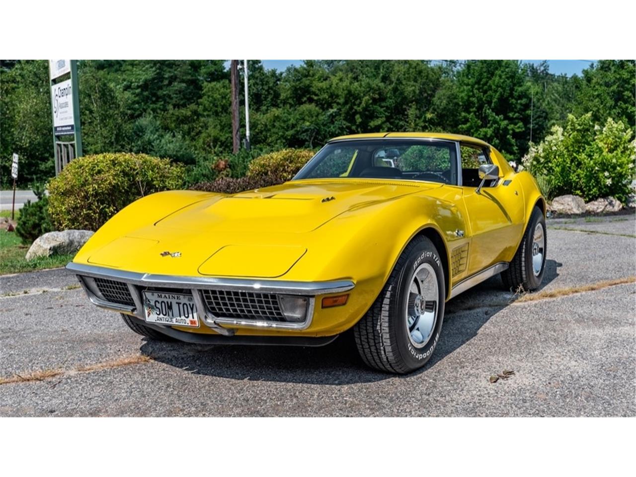 Chevrolet-Corvette-stingray-1971-Sunflower-Yellow-Black-25