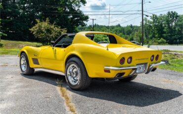 Chevrolet-Corvette-stingray-1971-Sunflower-Yellow-Black-27