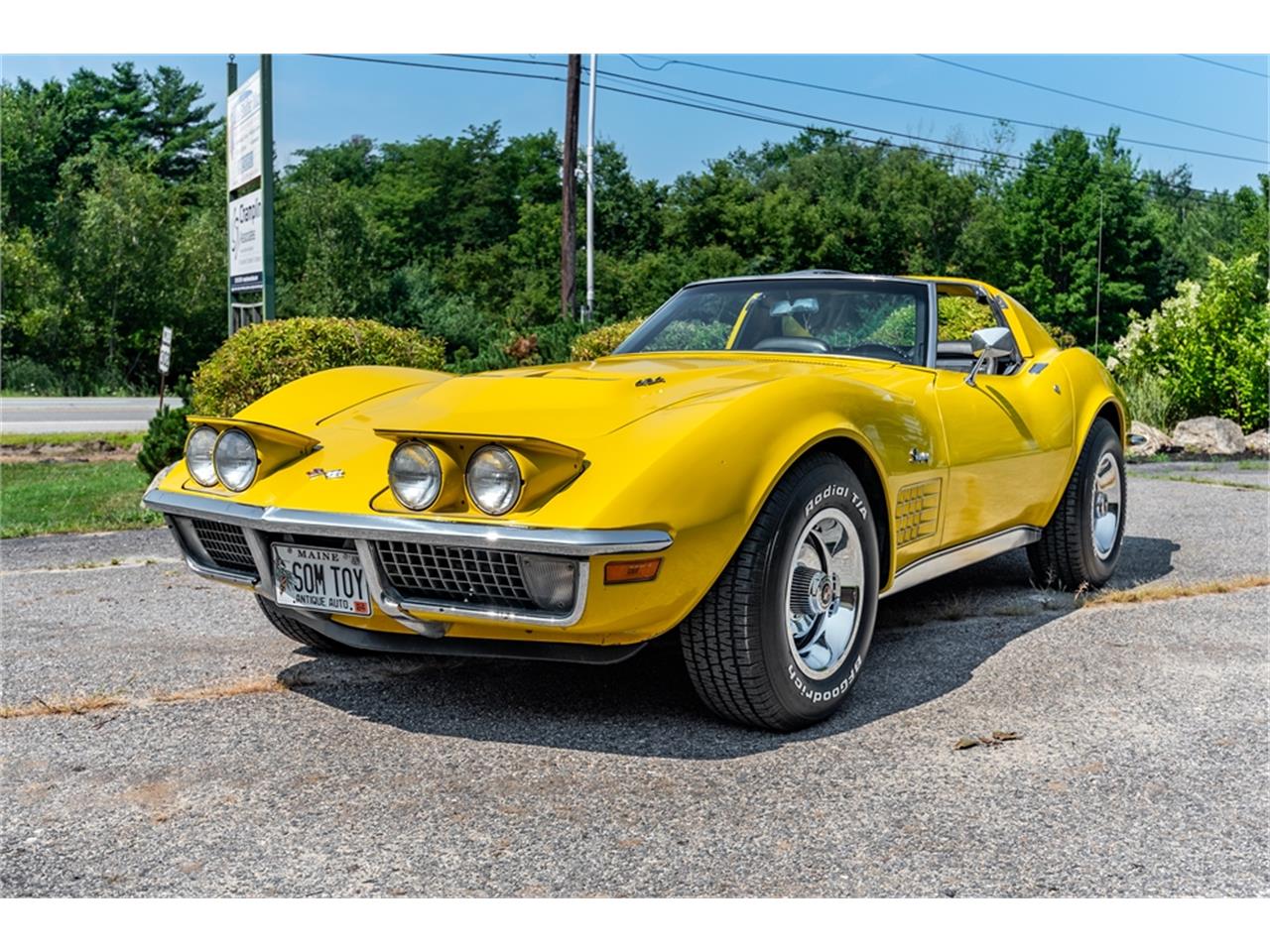Chevrolet-Corvette-stingray-1971-Sunflower-Yellow-Black-31