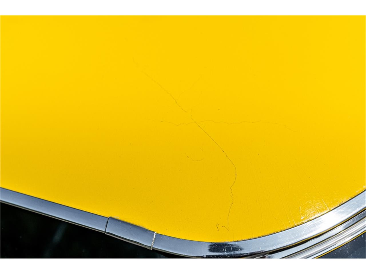 Chevrolet-Corvette-stingray-1971-Sunflower-Yellow-Black-35