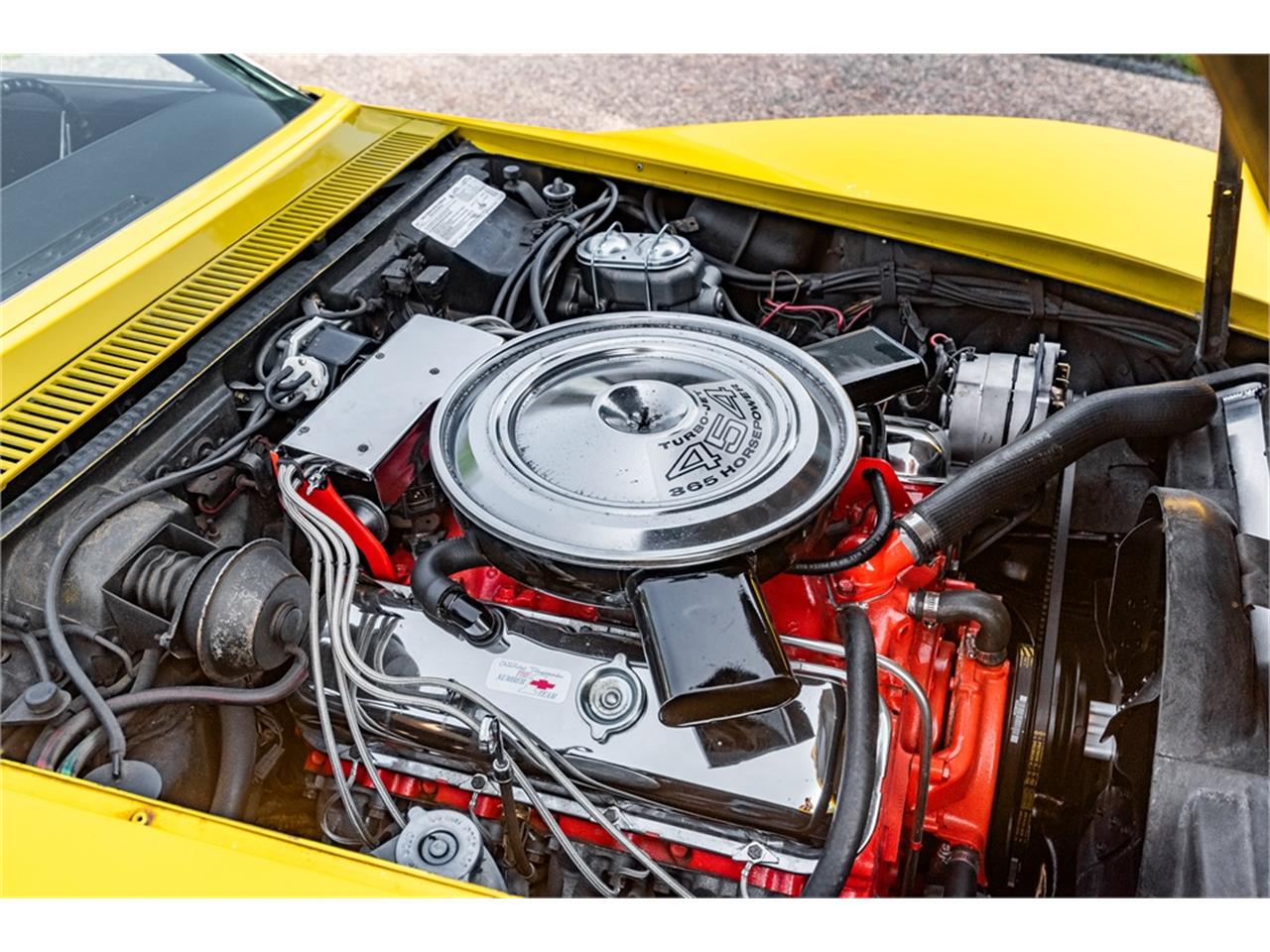 Chevrolet-Corvette-stingray-1971-Sunflower-Yellow-Black-66