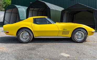 Chevrolet-Corvette-stingray-1971-Sunflower-Yellow-Black-8