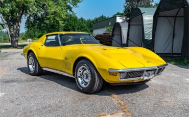 Chevrolet-Corvette-stingray-1971-Sunflower-Yellow-Black-9
