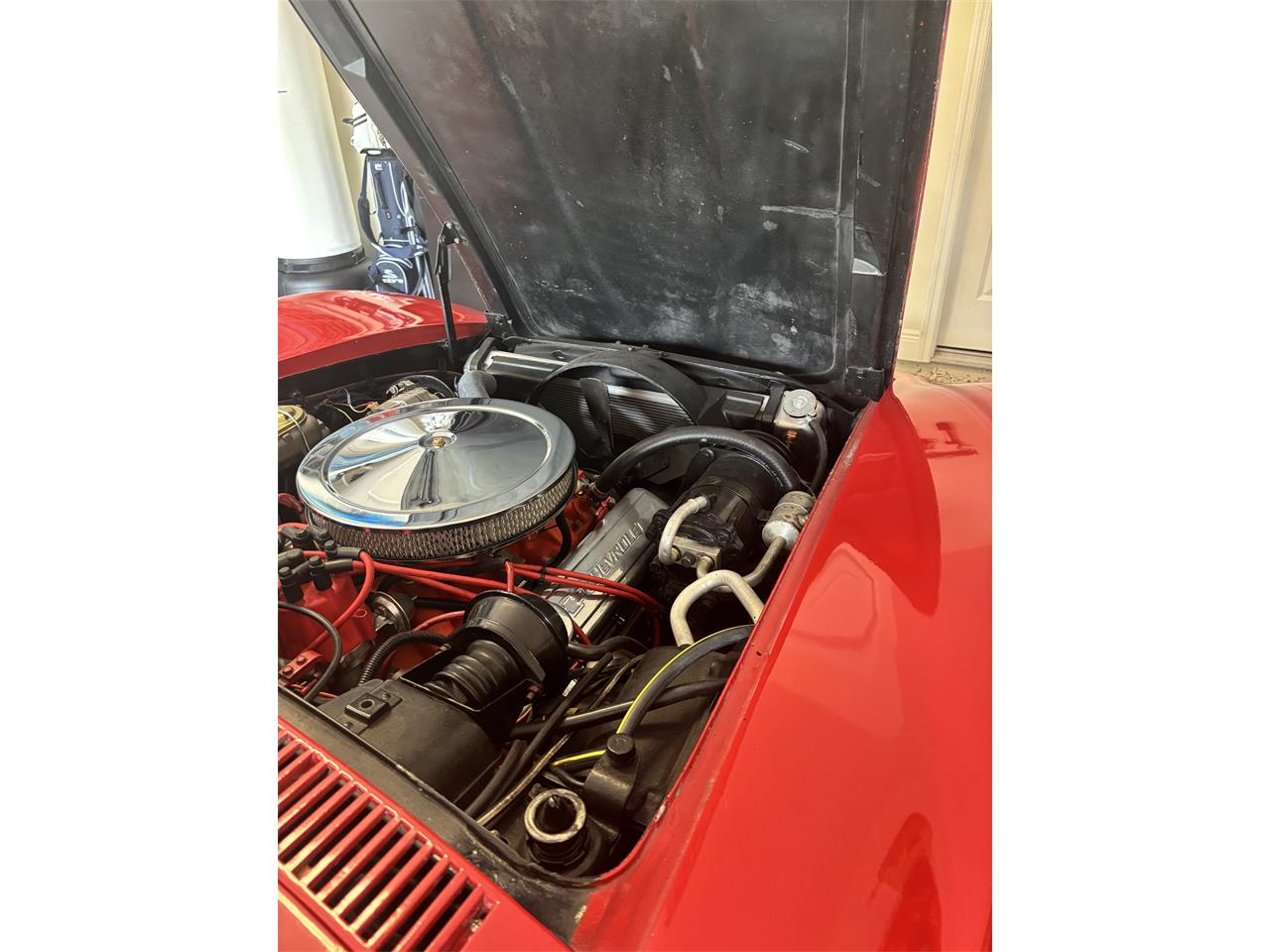Chevrolet-Corvette-stingray-1972-Mille-Miglia-Red-Black-with-wood-trim-14