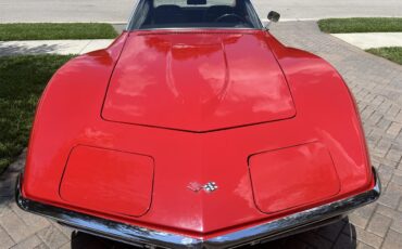 Chevrolet-Corvette-stingray-1972-Mille-Miglia-Red-Black-with-wood-trim-7