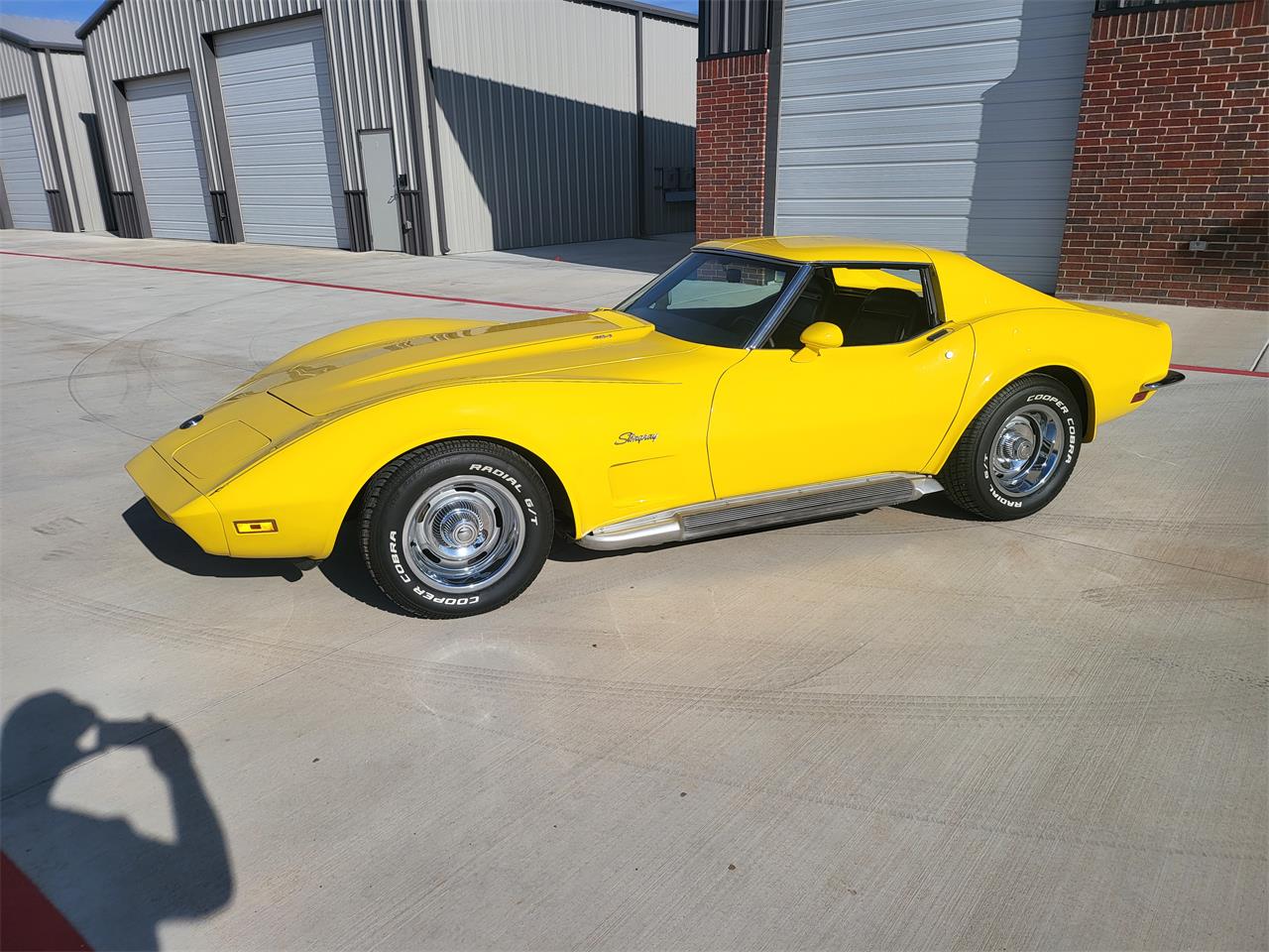Chevrolet-Corvette-stingray-1973-Yellow-Black-16