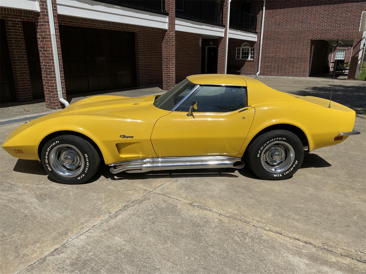 Chevrolet-Corvette-stingray-1973-Yellow-Dark-Saddle-Leather-10