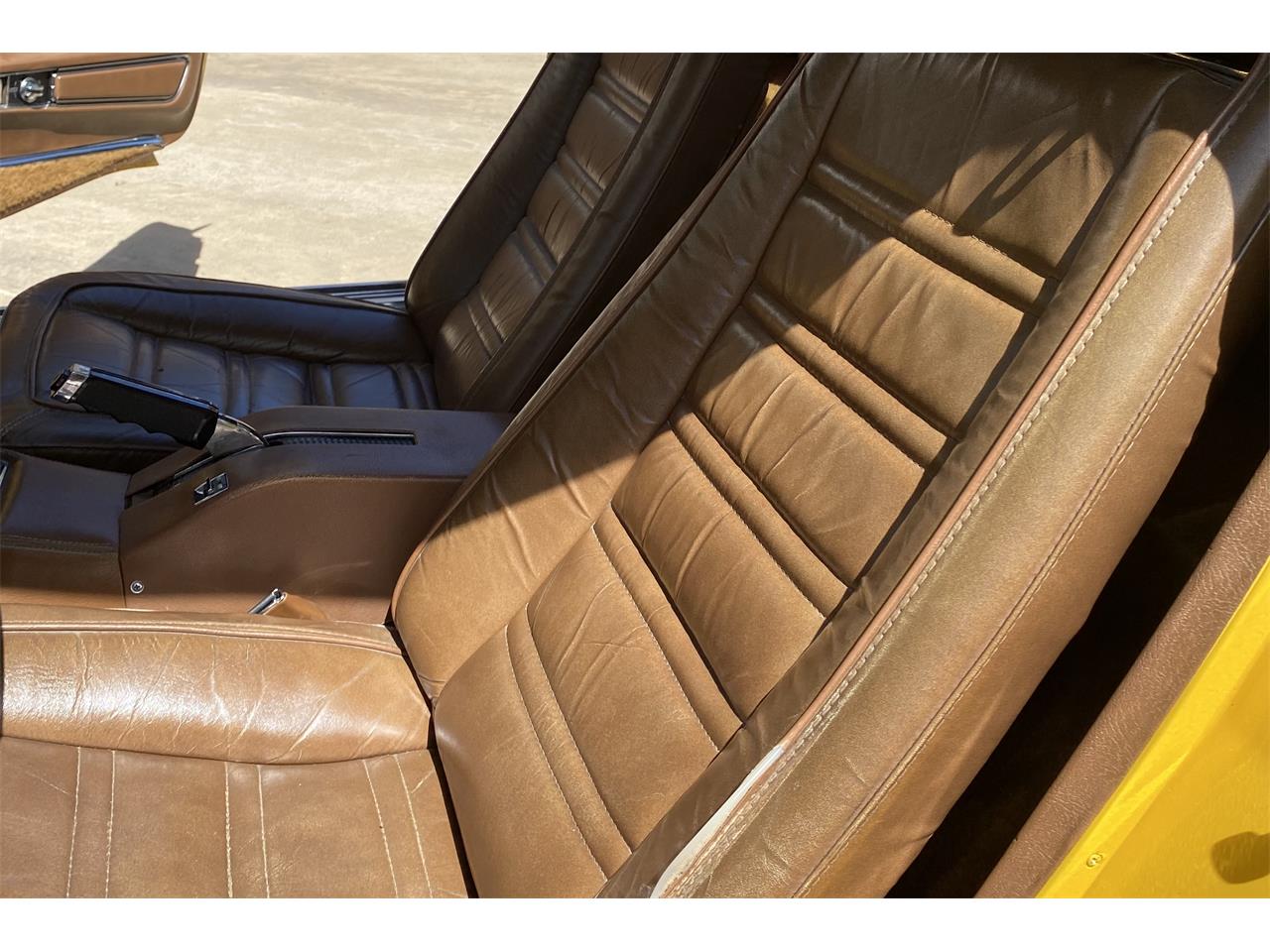 Chevrolet-Corvette-stingray-1973-Yellow-Dark-Saddle-Leather-5
