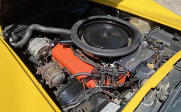 Chevrolet-Corvette-stingray-1973-Yellow-Dark-Saddle-Leather-9