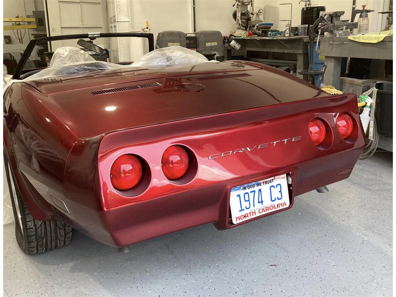 Chevrolet-Corvette-stingray-1974-Candy-Apple-Red-Black-11