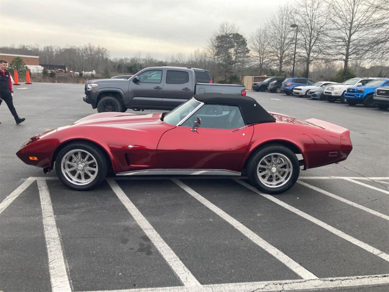 Chevrolet-Corvette-stingray-1974-Candy-Apple-Red-Black-12