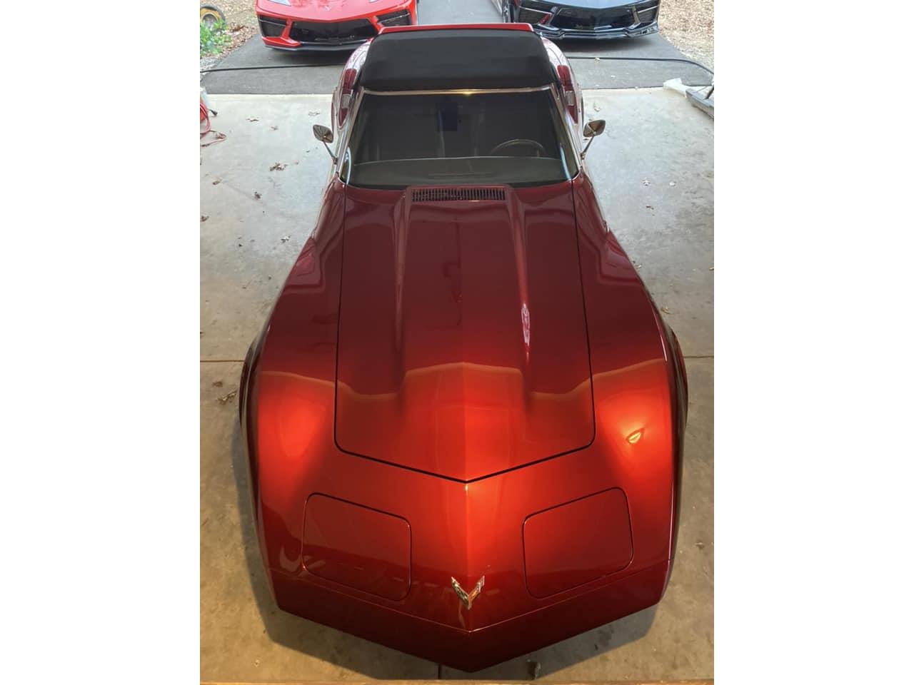 Chevrolet-Corvette-stingray-1974-Candy-Apple-Red-Black-4